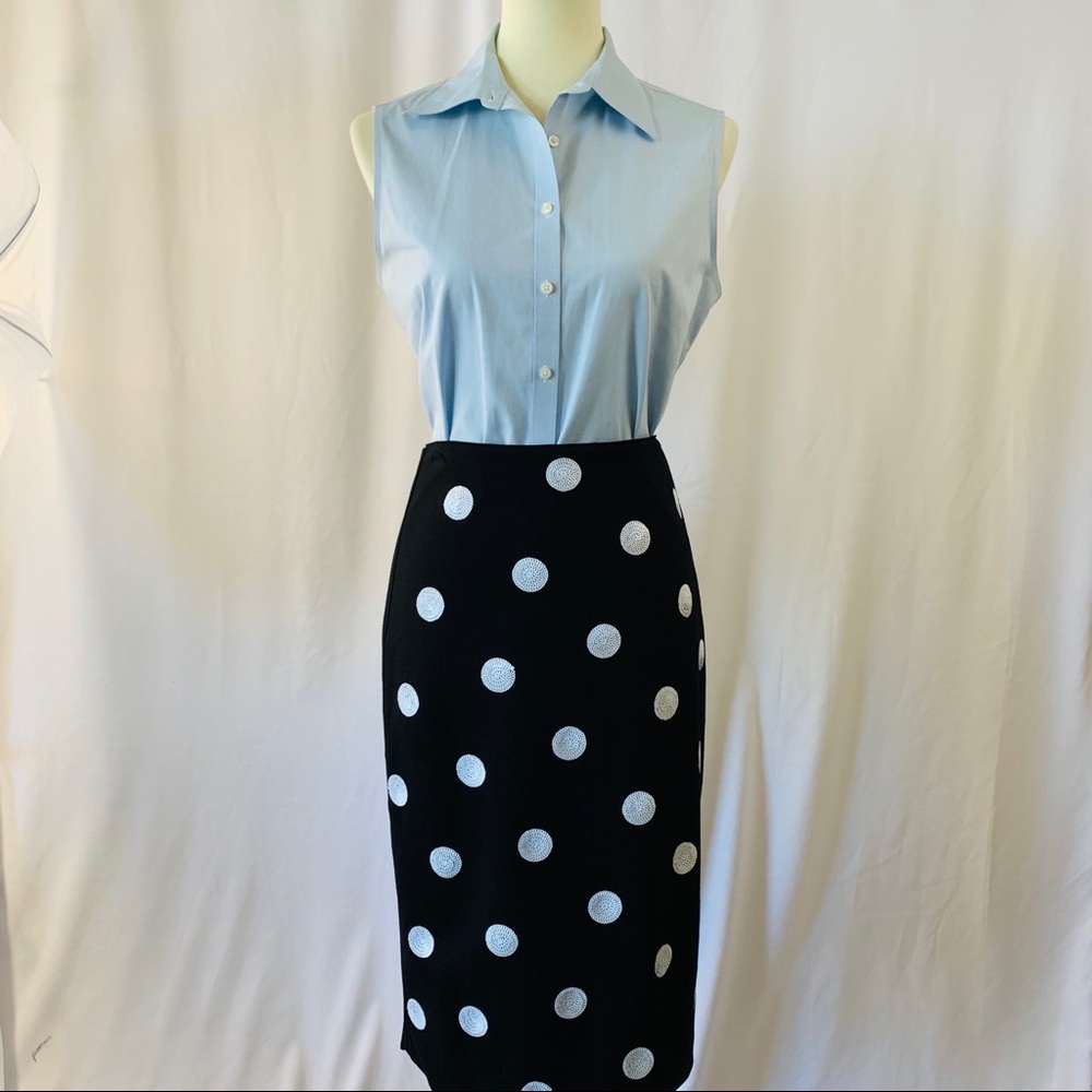 WHITE HOUSE BLACK MARKET Black Pencil Skirt